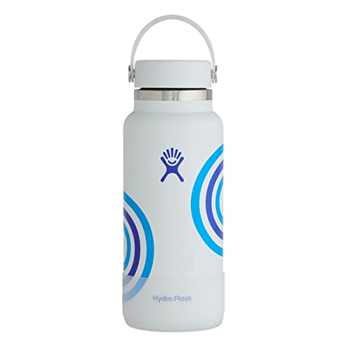 Hydro Flask Flex Cap Bottle with Boot - Stainless Steel Reusable Water Bottle - Vacuum Insulated - 32 oz (White)