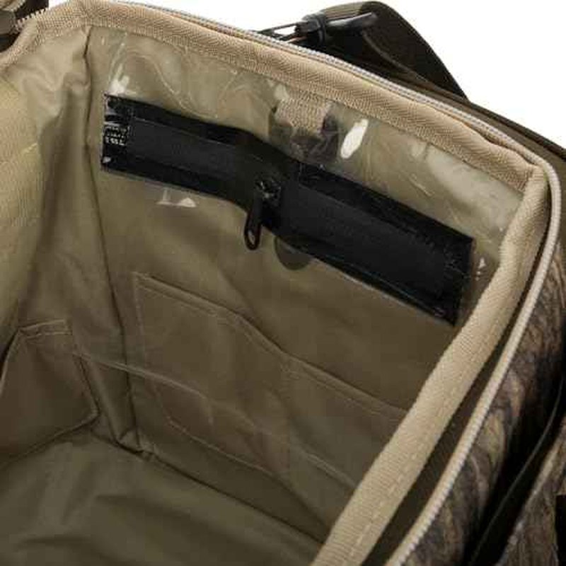 Drake Waterfowl Men's Blind Hunting Camo Duffle Range Gear Bag with Adjustable Shoulder Strap