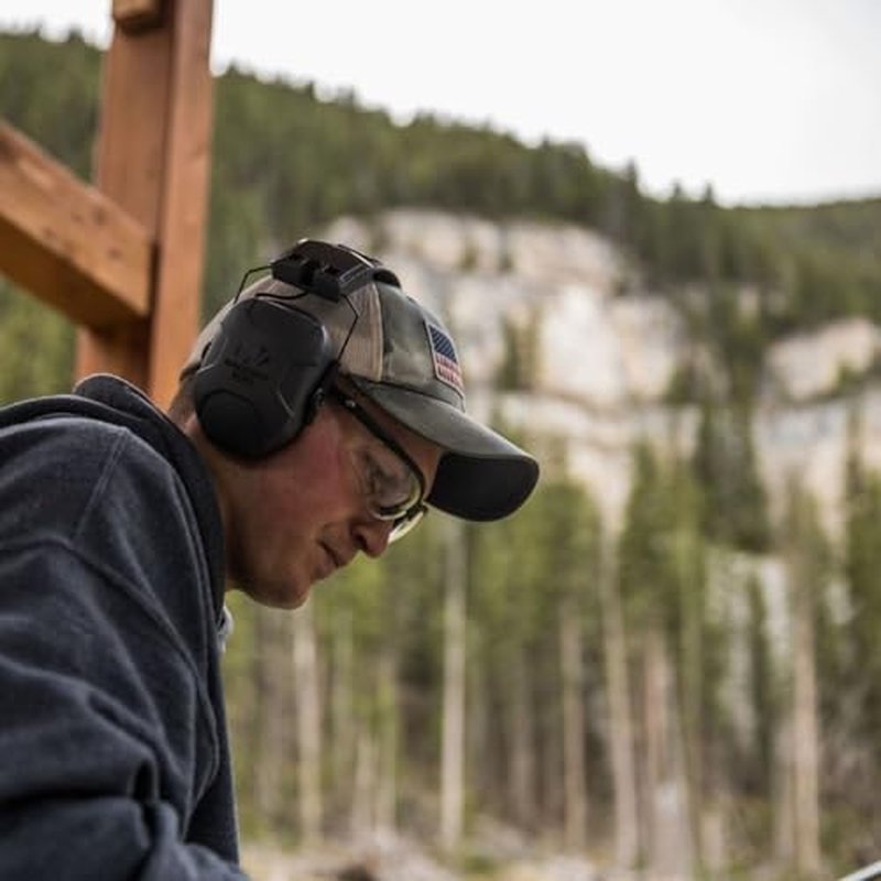 Walker's XCEL 500BT Digital Electronic Muff with Voice Clarity and Bluetooth and Crosshair Sport Shooting Glasses Bundle