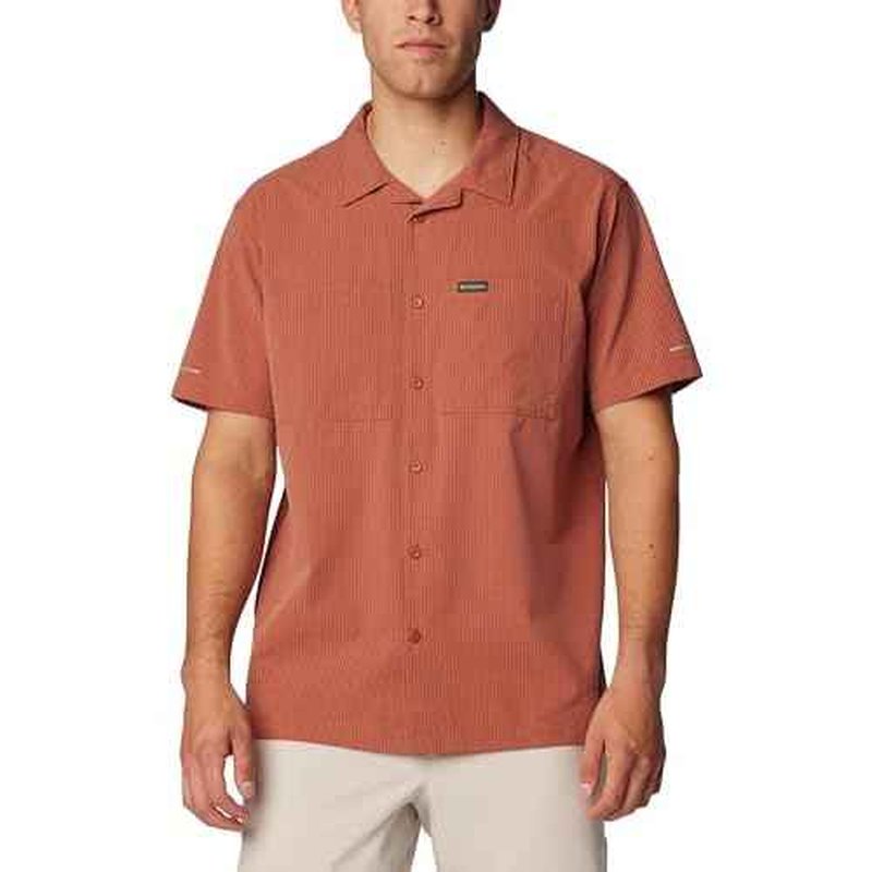 Columbia Men's Black Mesa Lightweight Short Sleeve Shirt