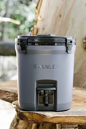 Stanley Adventure Fast-Flow Water Jug 2GAL Azure