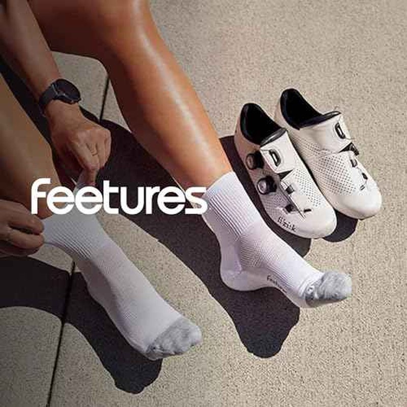 Feetures Elite Light Cushion No Show Tab Sock Wave