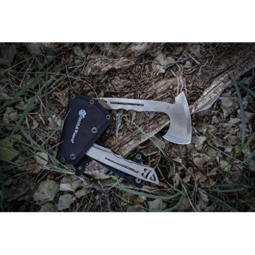 Smith & Wesson Bullseye Throwing Products with Full Tang Stainless Steel Design and Protective Nylon Sheaths for Recreation and Competition
