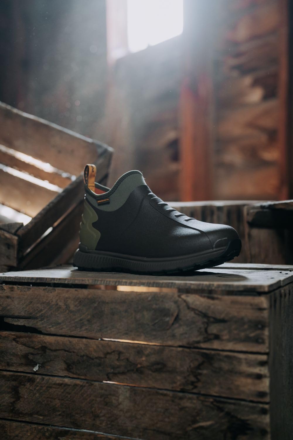 MUDDY Men's Dv8 Insulated Boot - Waterproof & Durable Winter Footwear | Size Options Available