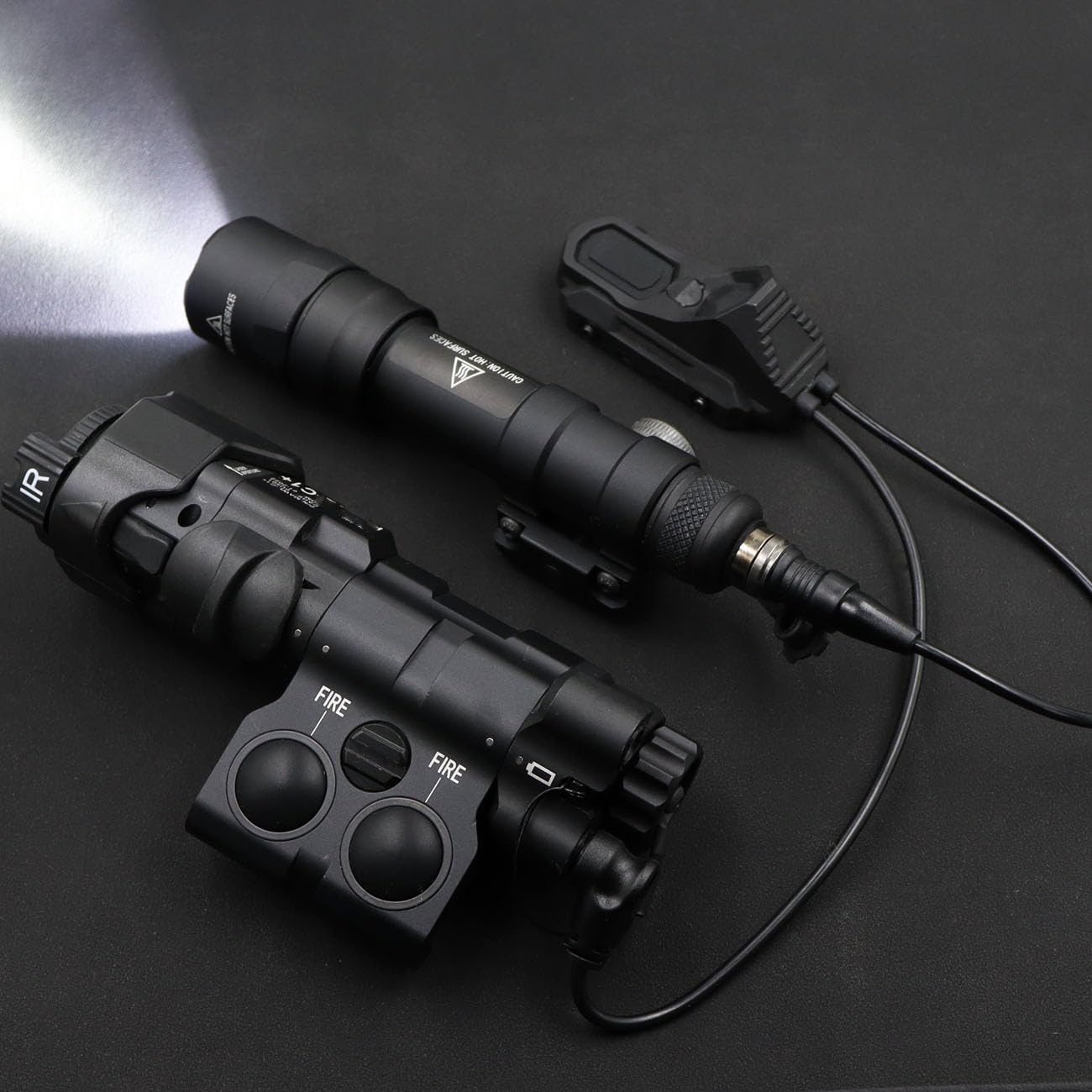 LThyzszb Tactical Dual Remote Pressure Switch Compatible with Crane Laser & SF M300/340/M600/640DF Weapon Lights and Lasers (Crane Laser Plug-Black)