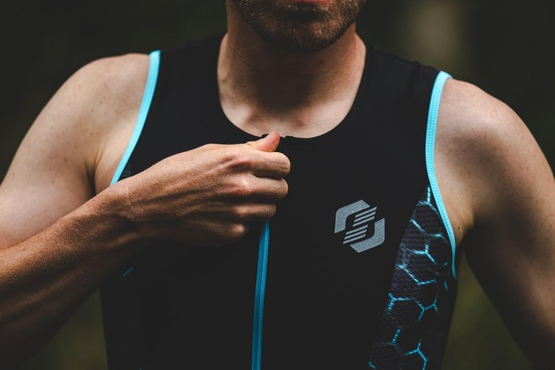Men's Sleeveless Triathlon Top - Full Zip Tri Top with 2 Pockets | Breathable AG Fabric