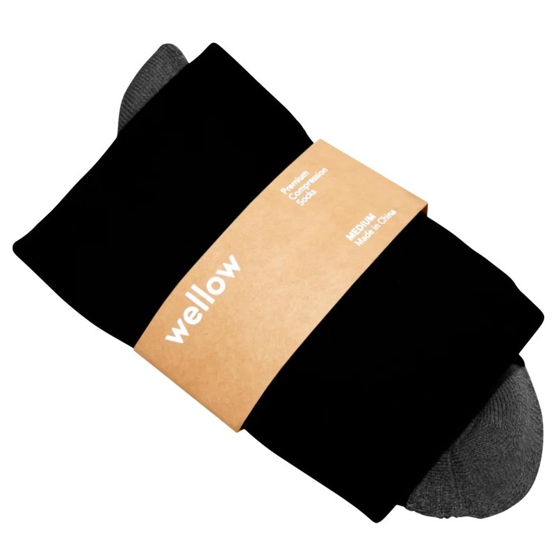 Wellow Wide Calf Compression Socks for Men & Women, 18-25 mmHg Made with Viscose from Bamboo, Nurses & Pregnancy Support, Relieves Swelling, Knee High, MD, Black Charcoal
