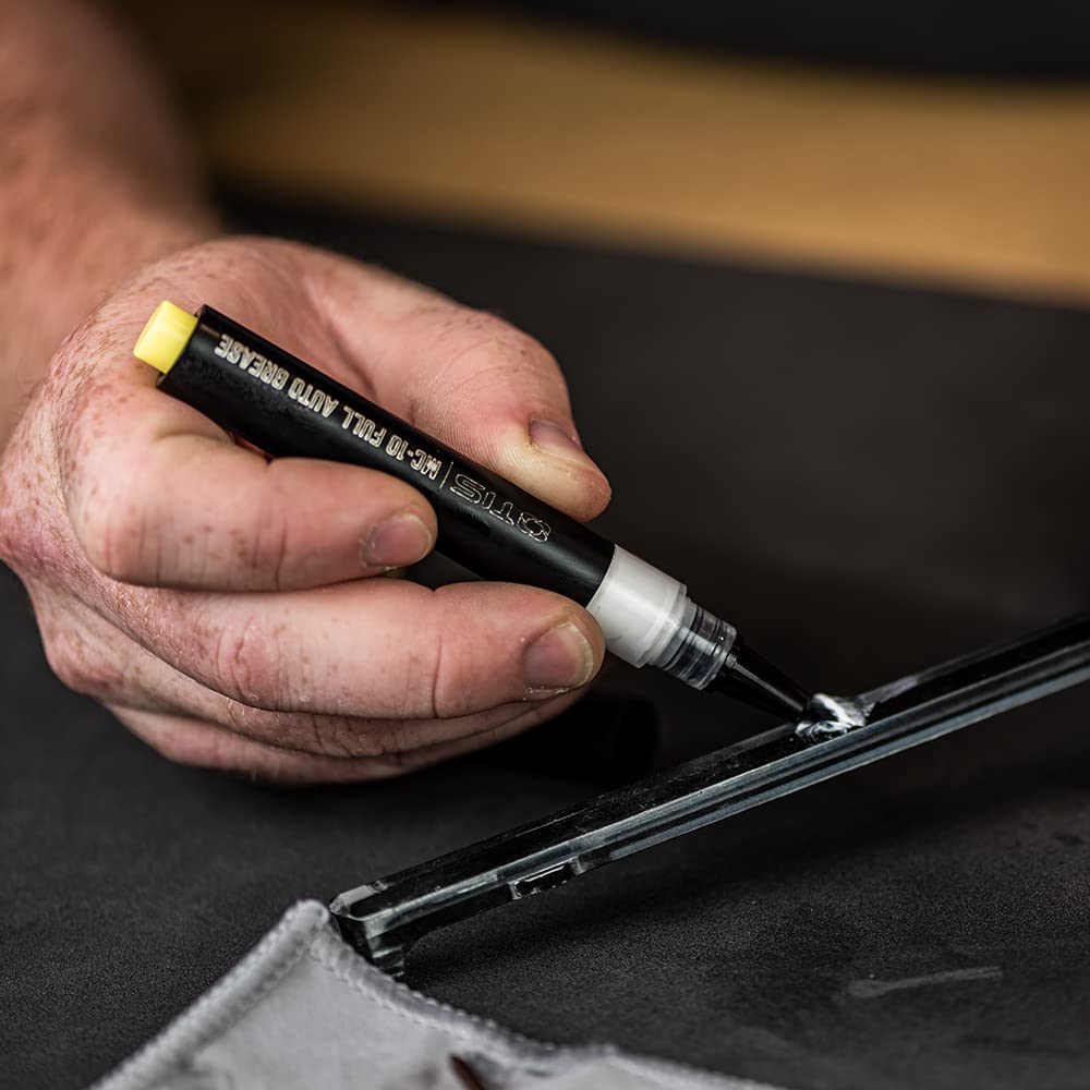 Otis MC-10 High Performance Grease + Lubricant, Gun Cleaning Chemical, Colorless, Odorless, High-Temperature Range, Includes Grease Pen (FG-MCLGC)