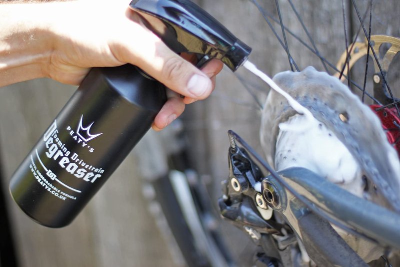 Peaty's Foaming Drivetrain Degreaser- High Strength Biodegradable Bicycle Cassette and Chain Cleaner, 1 Liter / 33.8 oz