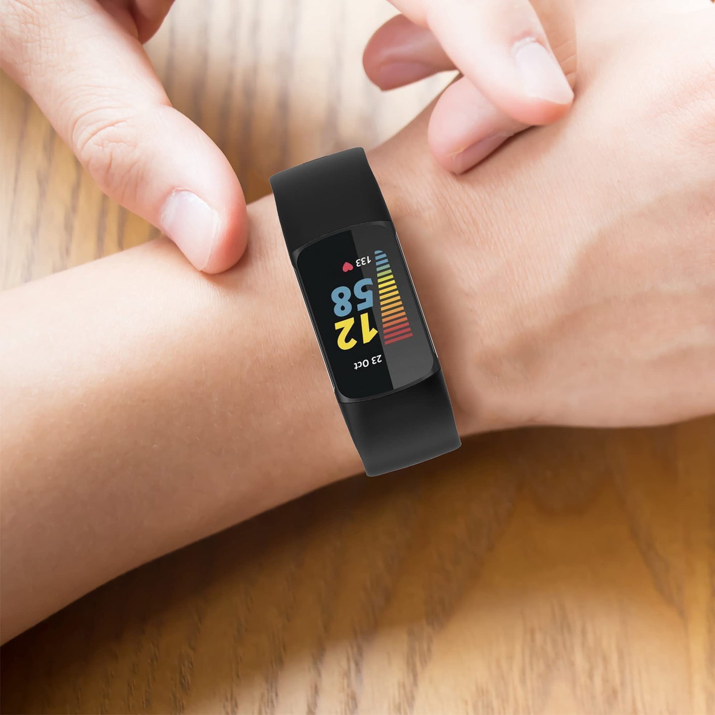 Compatible with Fitbit Charge 6/Charge 5 Bands for Women Men, Soft Silicone Replacement Wristband for Fitbit Charge 5/Charge 6 Fitness Tracker Accessories Small/Large Watchbands