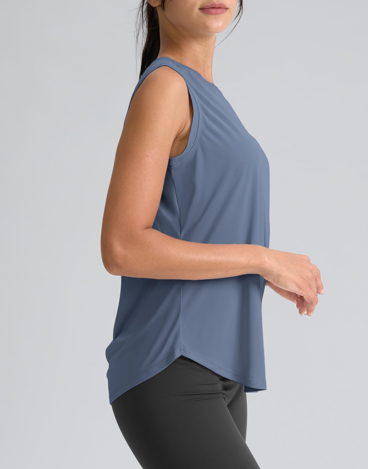 SANTINY Women's Sleeveless Workout Tops Breathable Lightweight Active Tennis Yoga Shirts Athletic Running Tank Tops for Women (Slate Blue_M)