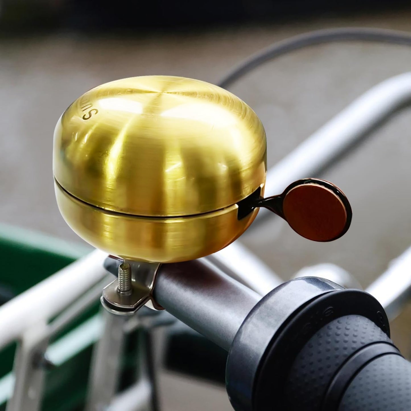 Sunviil Bicycle Bell is Made of Brass and emits a Clear resonant Sound. a Double Echo Ring with Leather Lining and dial. Suitable for City Bicycles ranging from 22.2-31.8mm