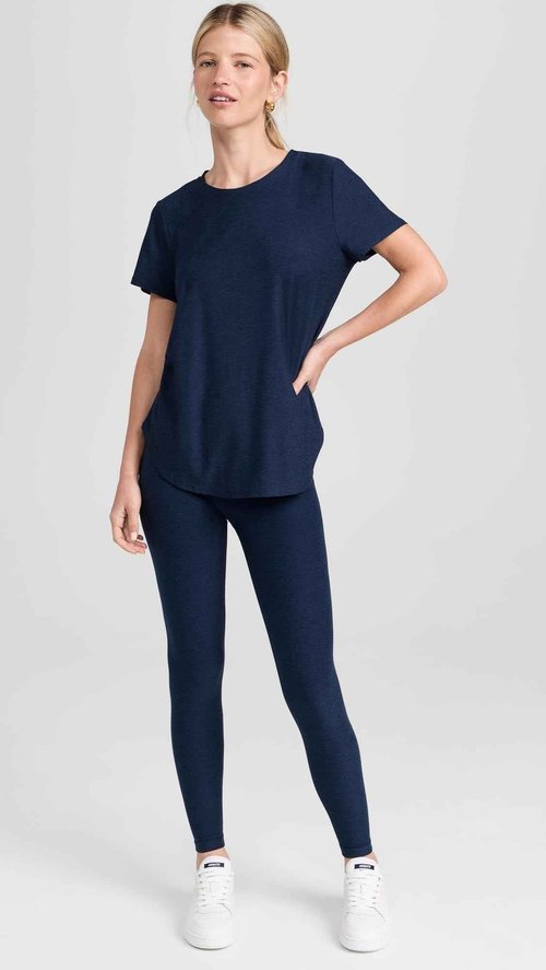 Beyond Yoga Women's Featherweight On The Down Low Tee, Nocturnal Navy, Medium