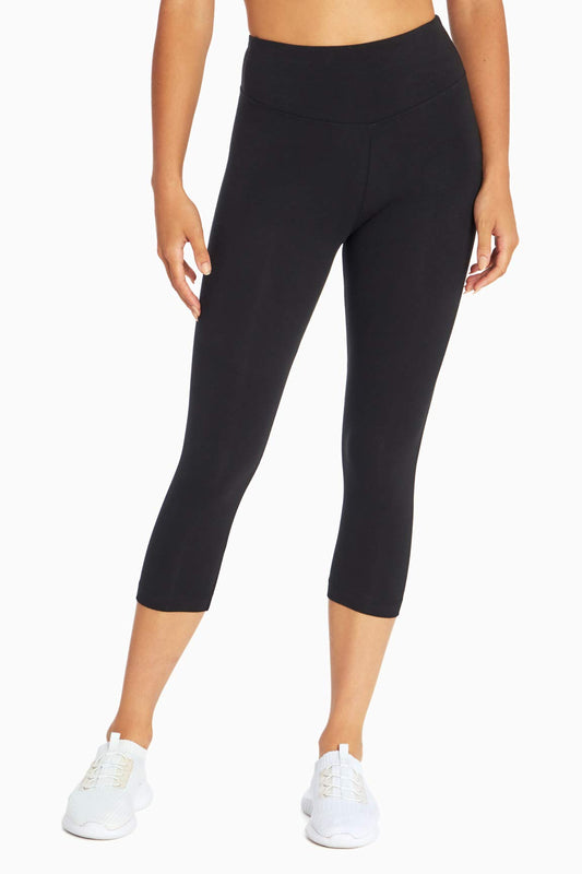 Bally Total Fitness Mid Rise Tummy Control Capri Legging, Black, Medium