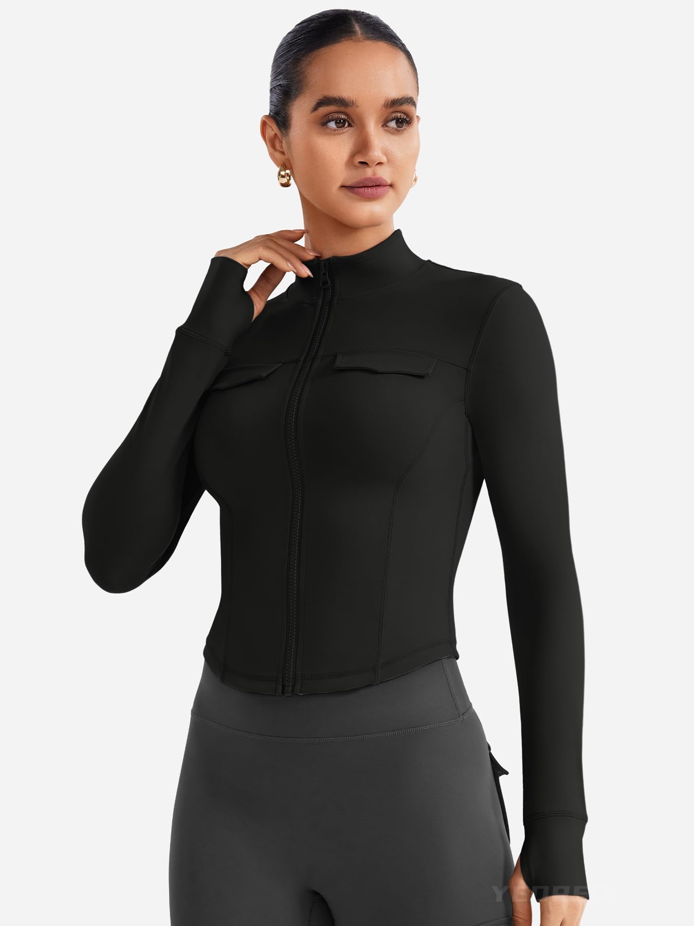 YEOREO CoreFlex Womens Workout Jackets Cropped Zip Up Athletic Jackets Arsene Slim Fit Yoga Running Tops with Thumb Holes Black M
