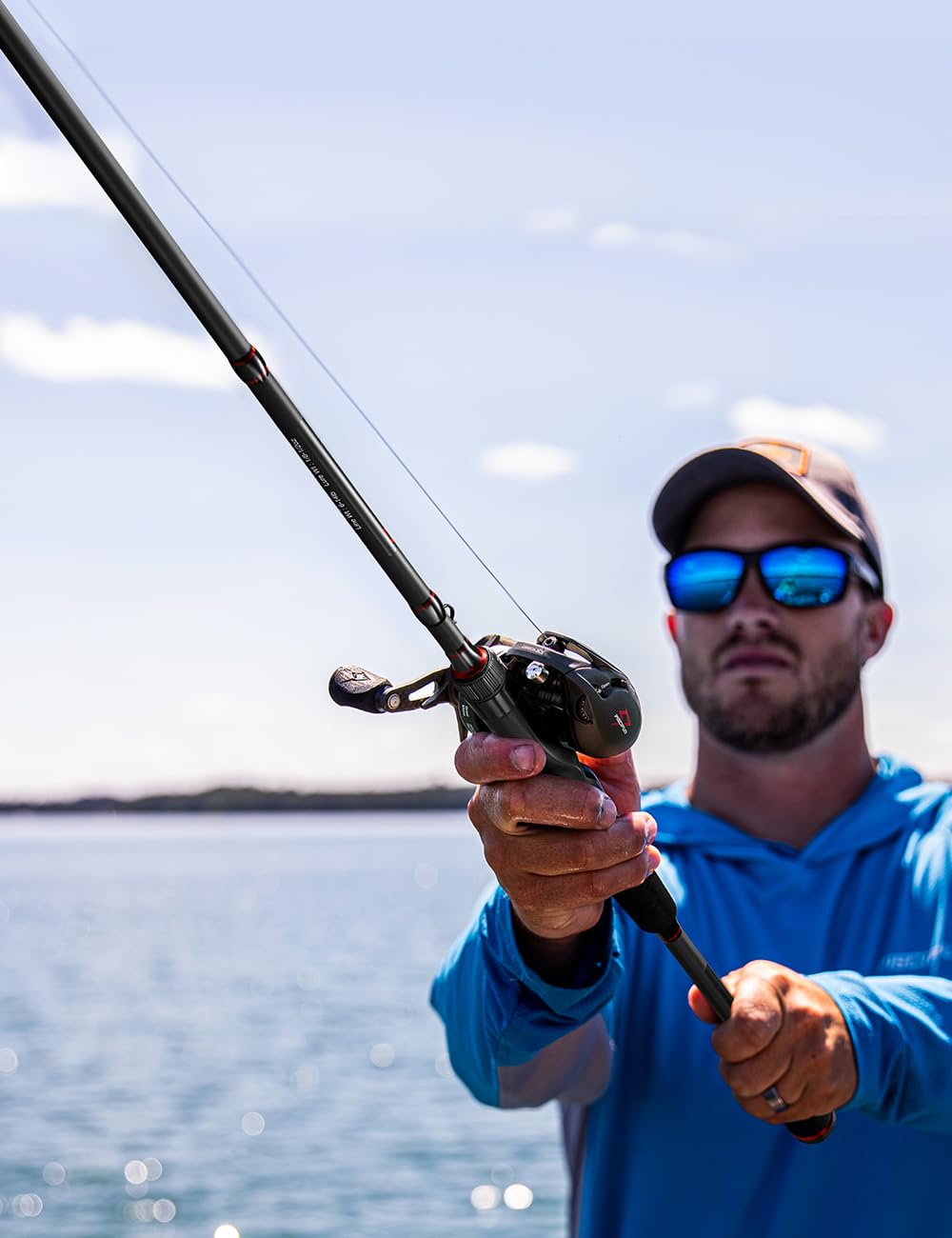 Piscifun Torrent Baitcaster Rod Portable One Piece Casting Rod Durable Lightweight Sensitive Baitcasting Fishing Rod (7' M-F)