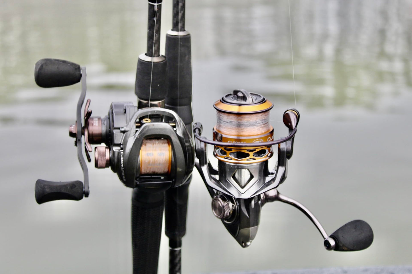 Lew’s Custom Lite 200 SS Spinning Fishing Reel, Size 200 Reel, 10+1 Bearings, 6.2:1 Gear Ratio, Tanso Tech Frame, Shallow Spool, Aluminum Speed Gears, Hybrid Carbon Drag, Reversible Retrieve, Gray