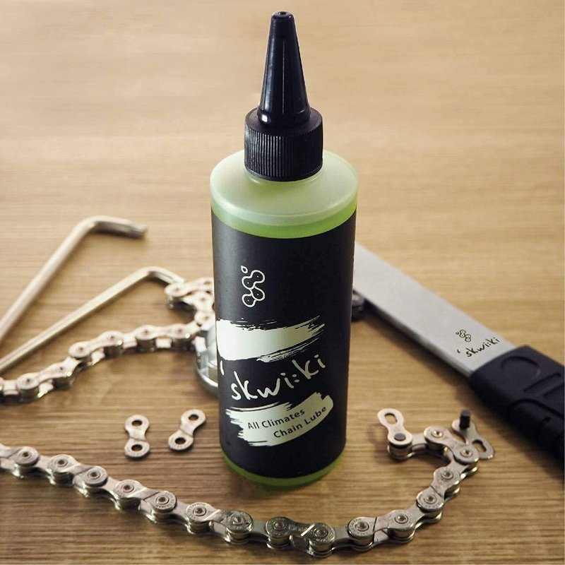Skwiki All Climate Drive-Chain Lubricant, Innovation Nano Boron Nitride, Extraordinary Lubing, Extreme Low Declination for Tough Environments, Ultra Smooth and Upgraded Efficiency of Pedaling, 120ml