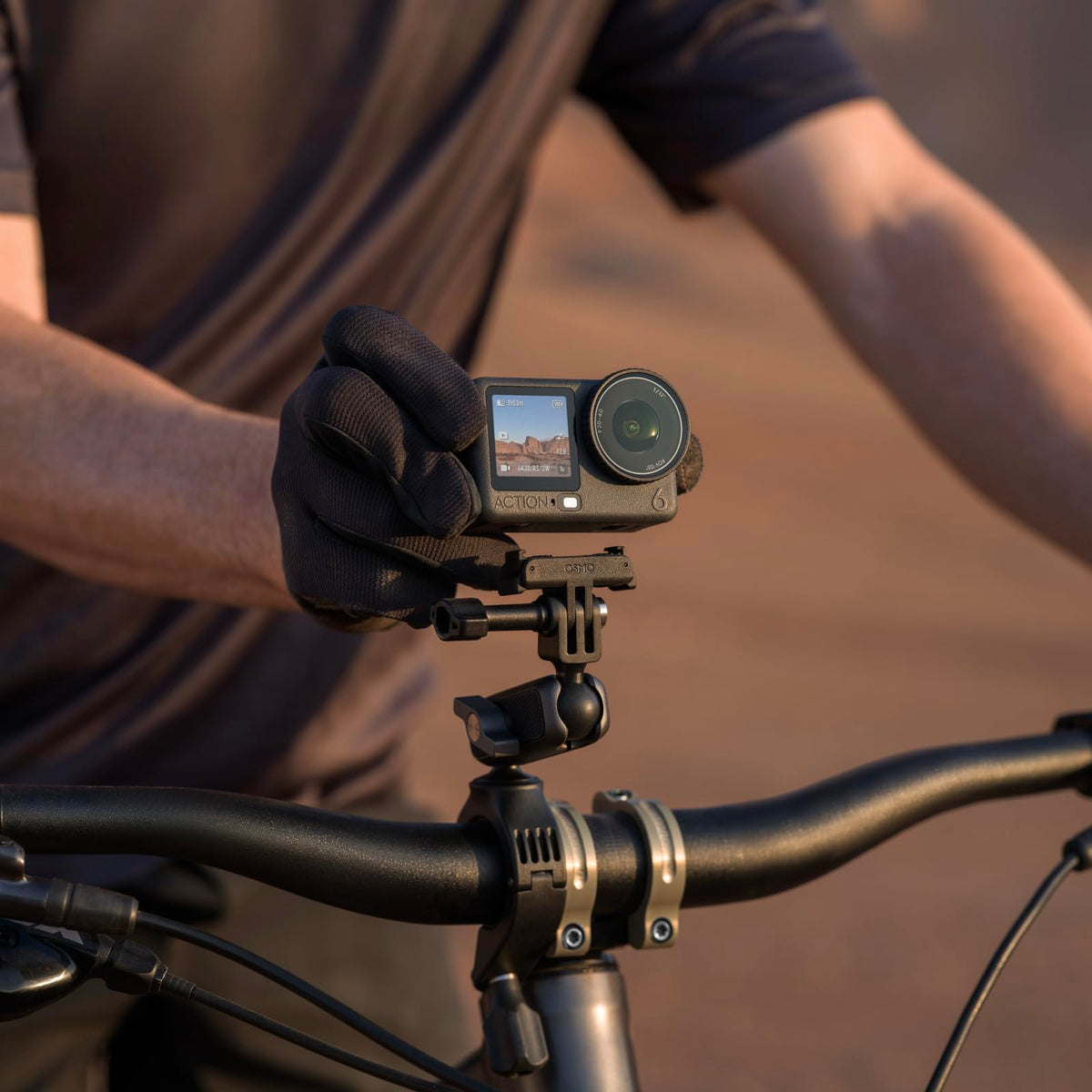 DJI Osmo Dual-Direction Quick-Release Adapter Mount, Compatibility: Osmo Action 6, Osmo Nano