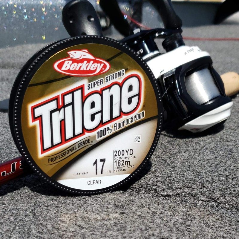 Berkley Trilene® 100% Fluorocarbon, Clear, 10lb | 4.5kg, 110yd | 100m Fishing Line, Suitable for Freshwater Environments