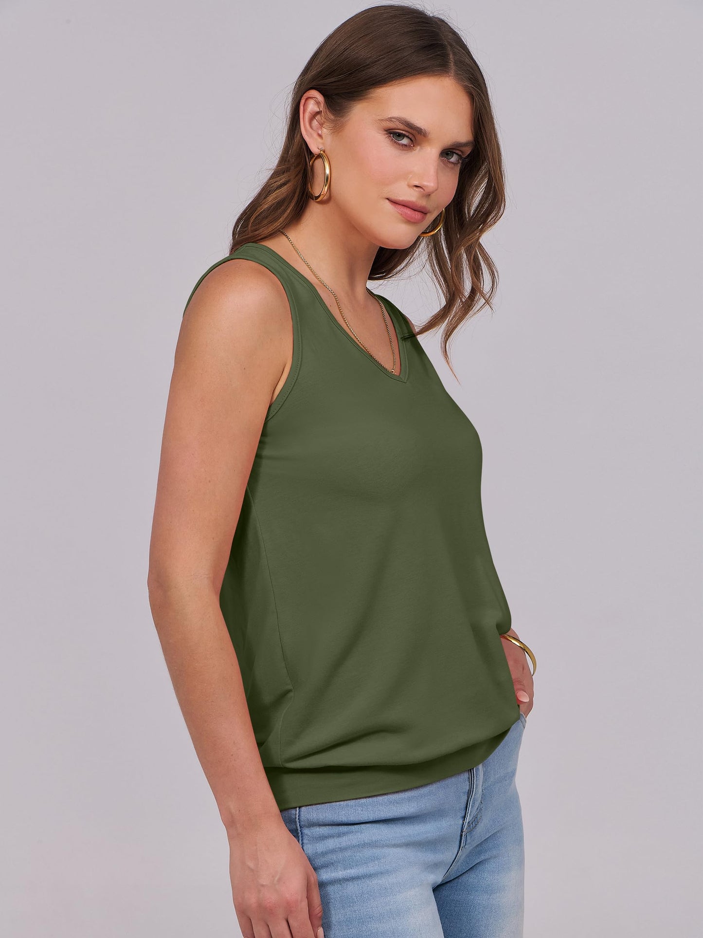 ANRABESS Women Tank Tops Summer V Neck Sleeveless Casual Loose Fit Cute Cami Basic T Shirts Solid Tees 2026 Trendy Outfits Army Green X-Large