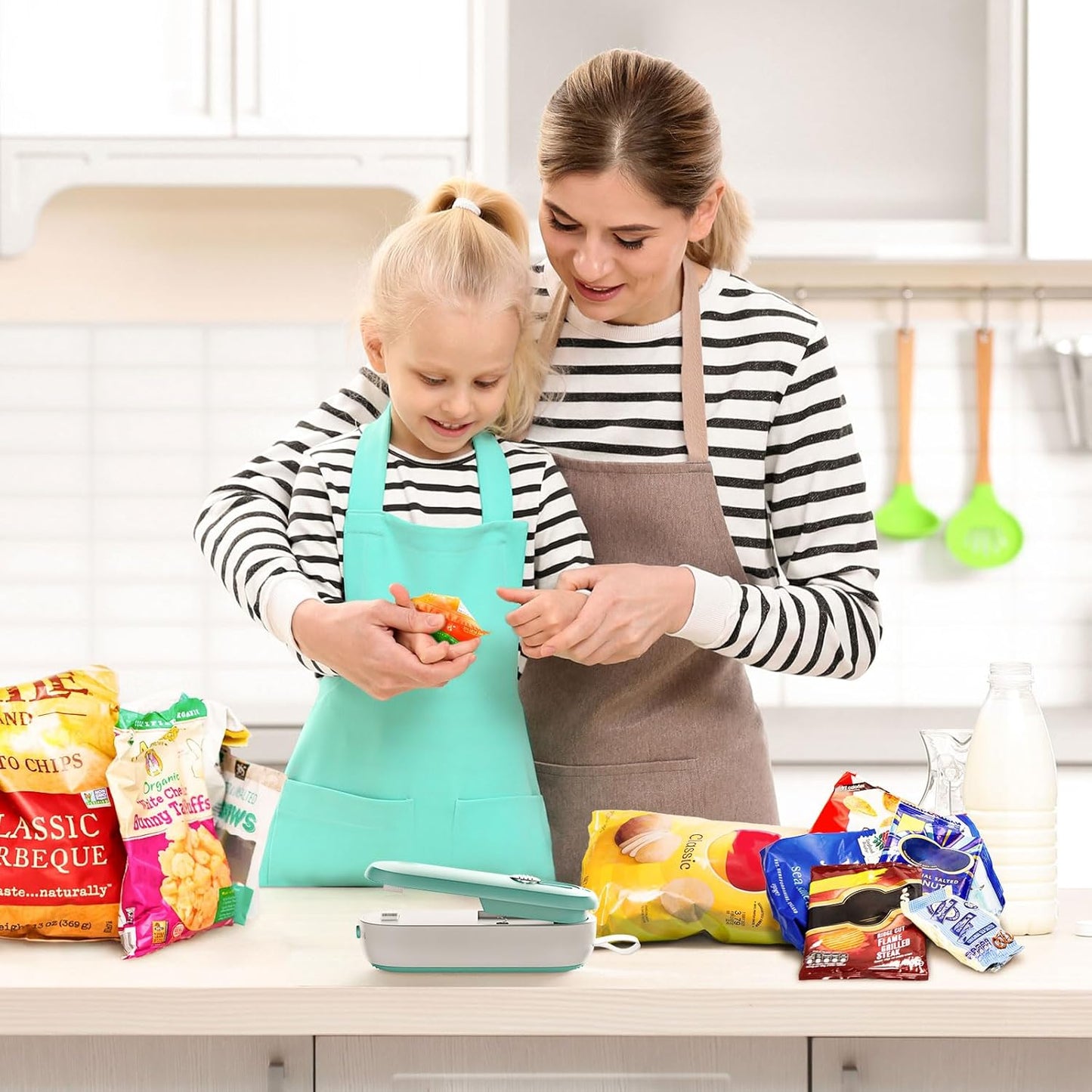 Mini Bag Sealer - 2 in 1 Heat Seal and Cutter for Snacks & Food Storage | Portable Handheld Design