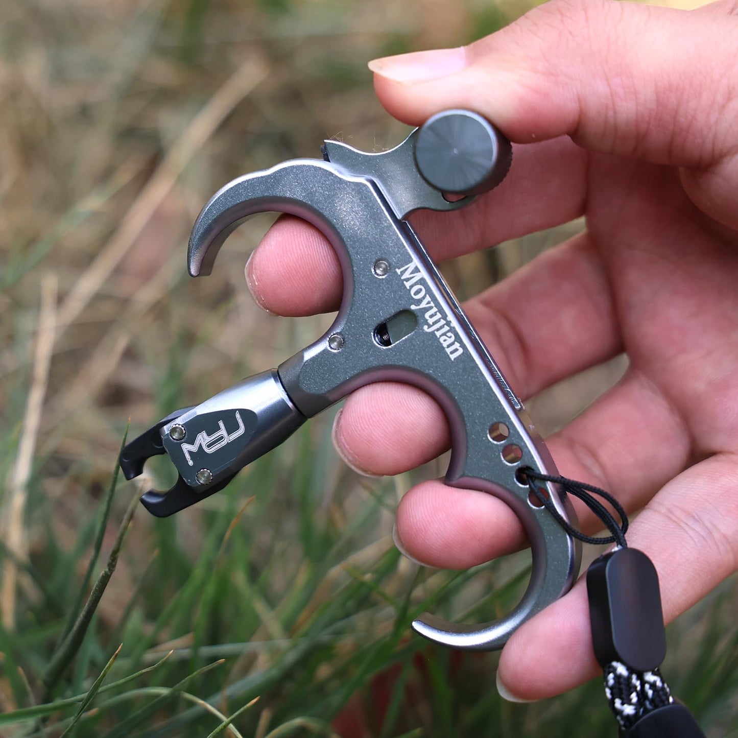 MOYJ Compound Bow 3 Finger Thumb Release 360-Degree Rotational Automatic Closure Jaw 2 Color Release Aids Trigger Adults Youth Archery Bow Release (Titanium Gray)