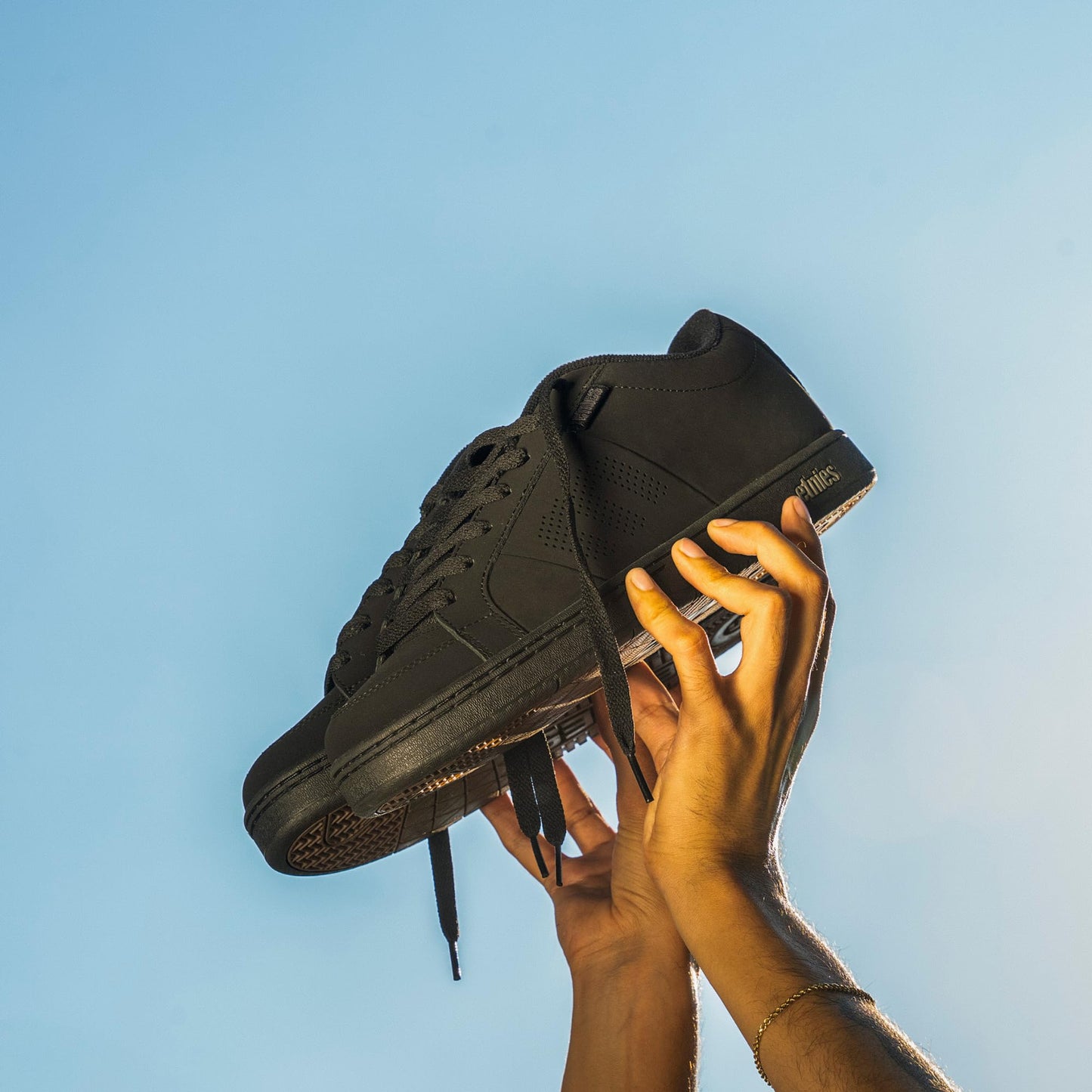 Etnies Kingpin - Classic Skate Heritage Fashion Style with on-Trend Puffy Look, Reinforced Cupsole - Black/Black - 10.5