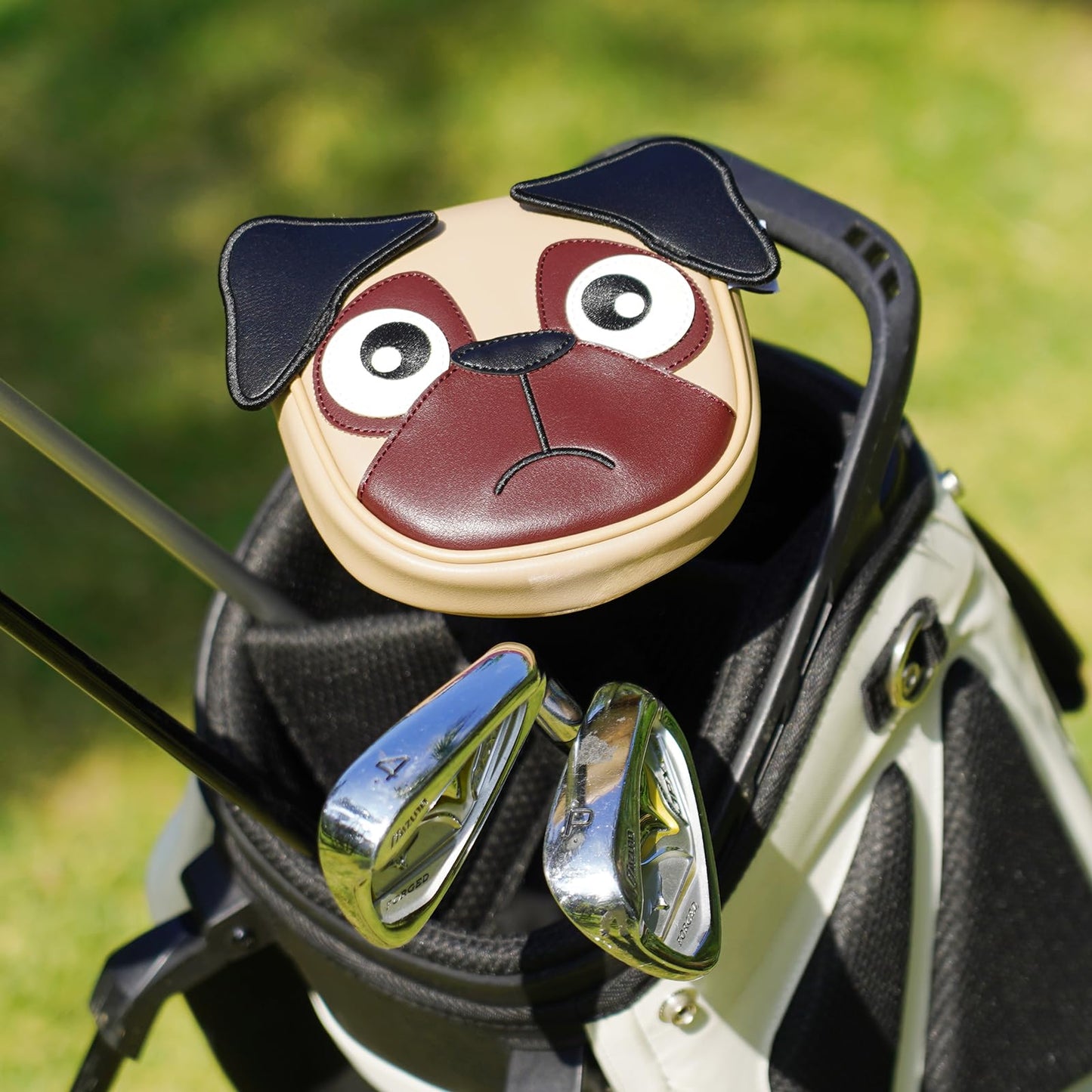Big Crazy DF3 Putter Cover, Center Shaft Putter Cover with Strong Magnetic Closure, Waterproof Mallet Putter Cover, Funny Pug Dog Design, Golf Accessories for Man and Woman