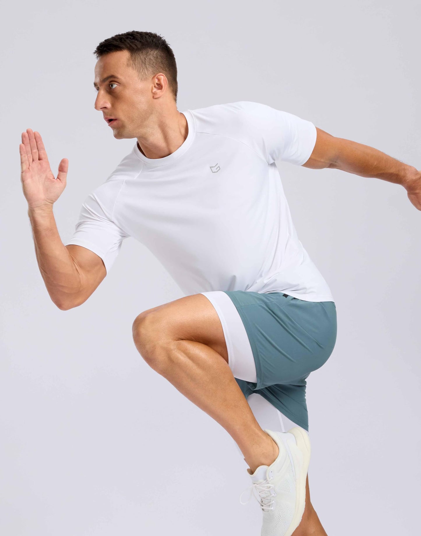 G Gradual Men's Athletic Workout T-Shirts Moisture Wicking Cooling Running Shirts Short Sleeve Performance Tee for Gym Tennis(White,M)