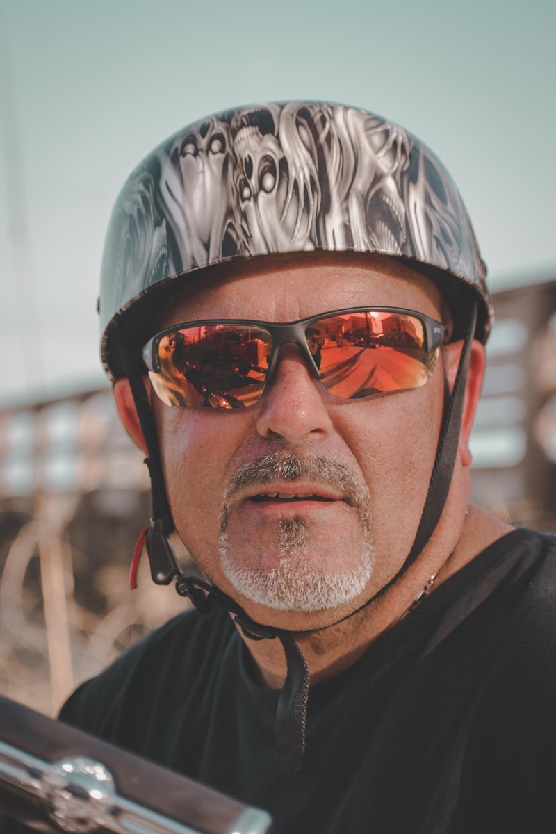 Global Vision GTR Hercules 7 Auto-Darkening Photochromic Safety Sunglasses Black Frame G-Tech Red Lens ANSI Z87.1+