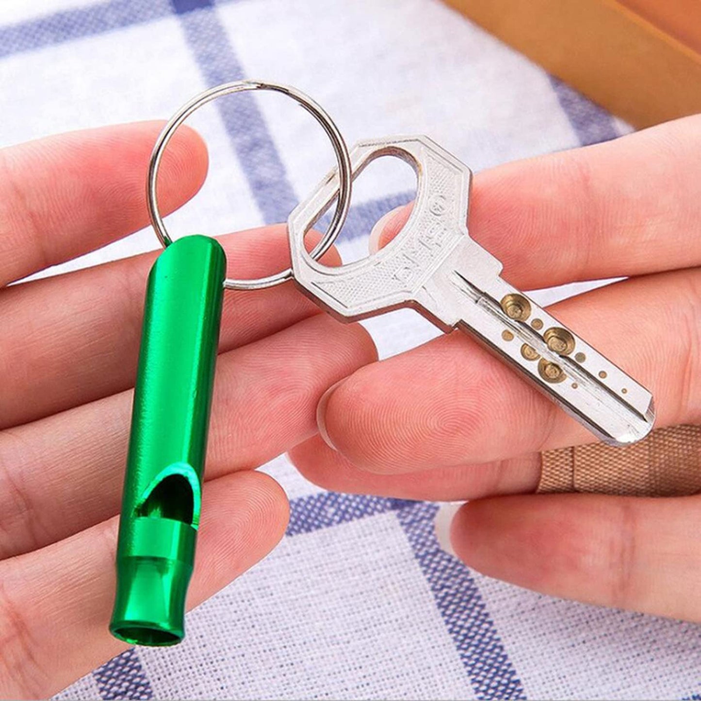 Tergy 100 Pieces Emergency Whistle with Keychain Aluminum Whistle Survival Whistle Key Chain for Camping Hiking Boating Hunting Fishing