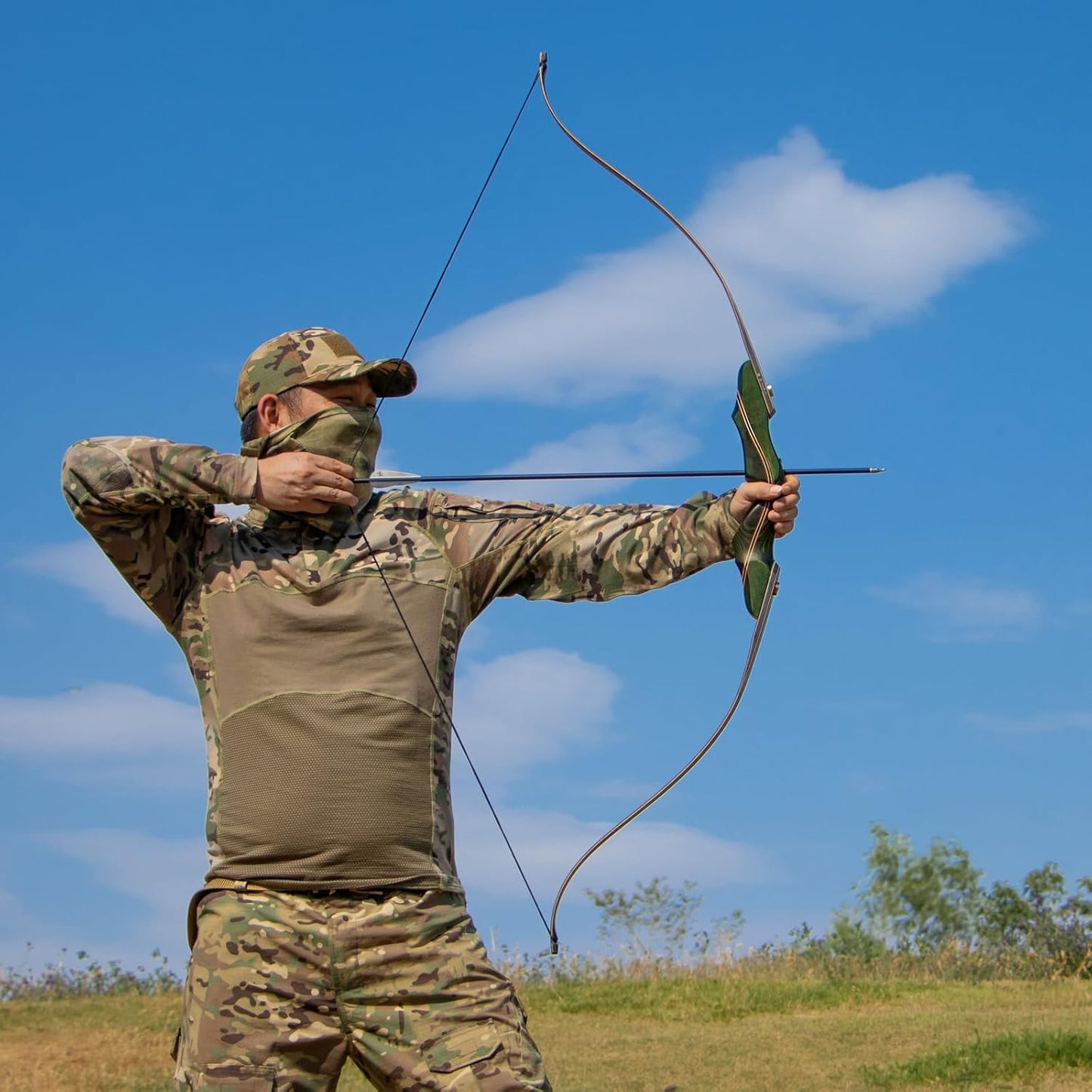 Archery 60" Recurve Bow and Arrow Set - 30-50lbs Right Hand Wooden Bow for Outdoor Hunting & Practice | Beginner Kit