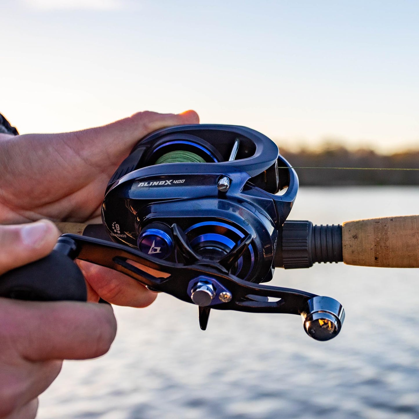 Piscifun Alinox 400 Baitcaster Fishing Reel, 35Lbs Max Drag Aluminum Alloy Frame Baitcasting Reel, 8.1:1 Gear Ratio Freshwater & Saltwater Low Profile Casting Reel for Musky, Blue-Violet Right Handle
