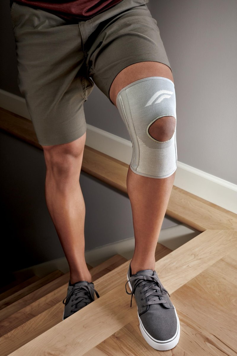 FUTURO Comfort Knee with Stabilizers, Medium