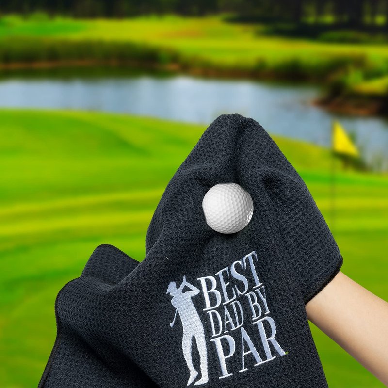 R HORSE 2Pcs Funny Golf Towel for Dad, Microfiber Embroidered Golf Towels for Bags with Clip, Best Dad by Par Birthday Christmas Retirement Gifts for Father Men Golfer Fan