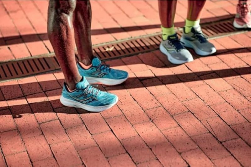 Saucony Men's Rundry Bolt Performance No-Show Socks - M-XXL | 6, 12, 18 Pairs Available