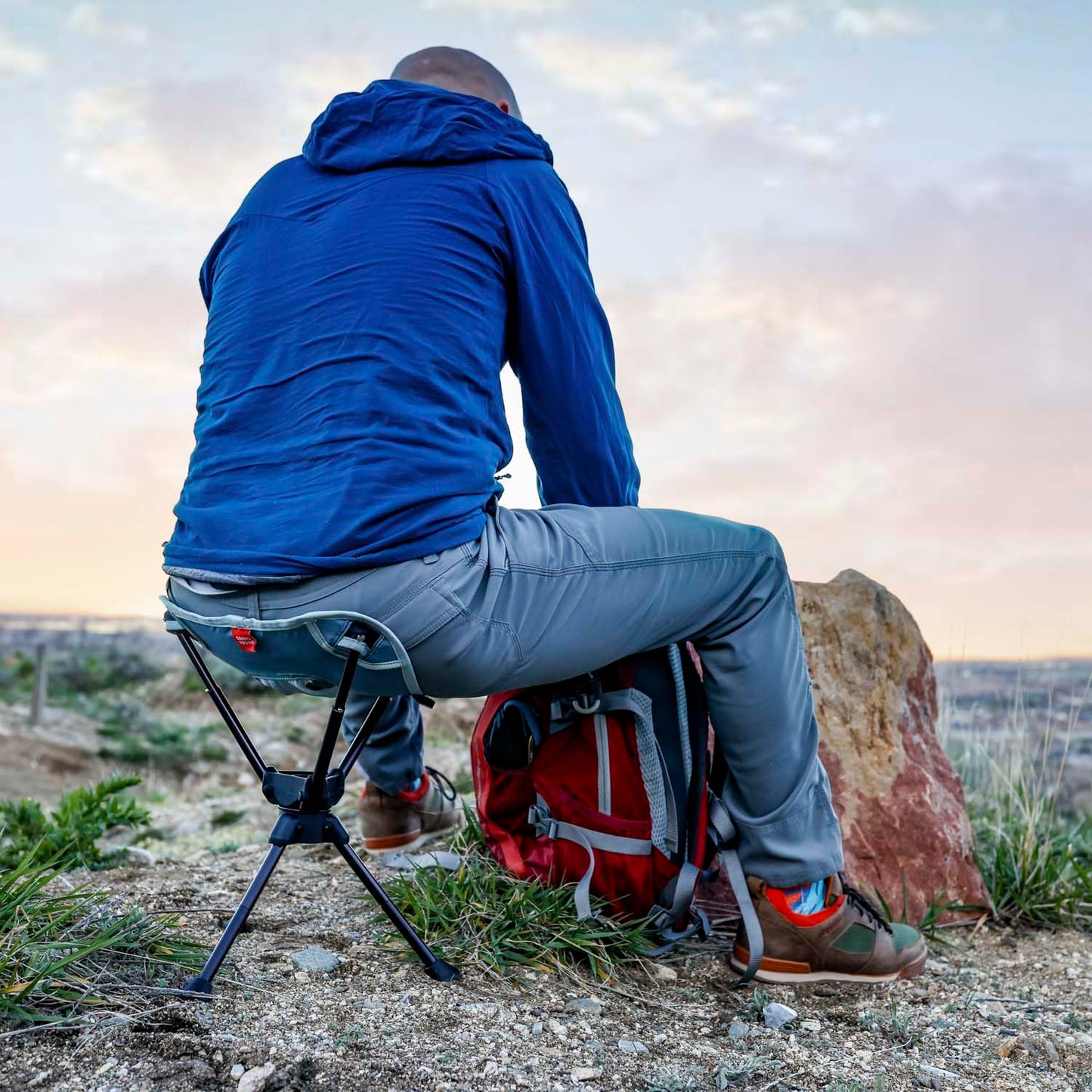 GRAND TRUNK Compass 360 UC Stool, Full Swivel, Ultra Compact, Easy Setup & Packable for Outdoors, Work & Play (Sea Black)