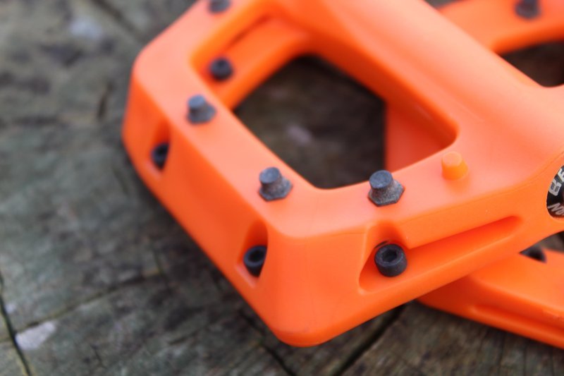 Eastern Bikes Nylon Linx Flat Platform MTB Bicycle Pedals (Orange)