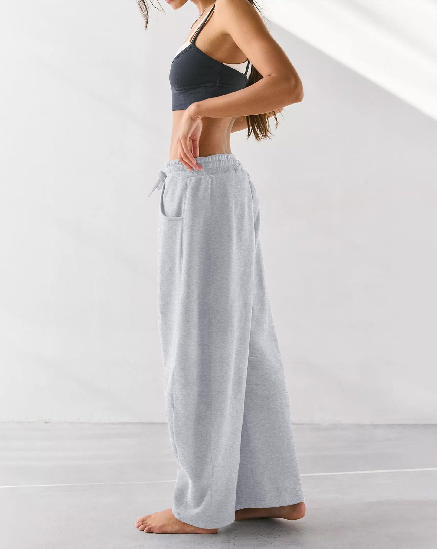 IWD Womens Sweatpants 2026 Baggy Wide Leg Pants Casual Elastic Waisted Drawstring Barrel Sweat Pants with Pockets (Light Grey, Large)