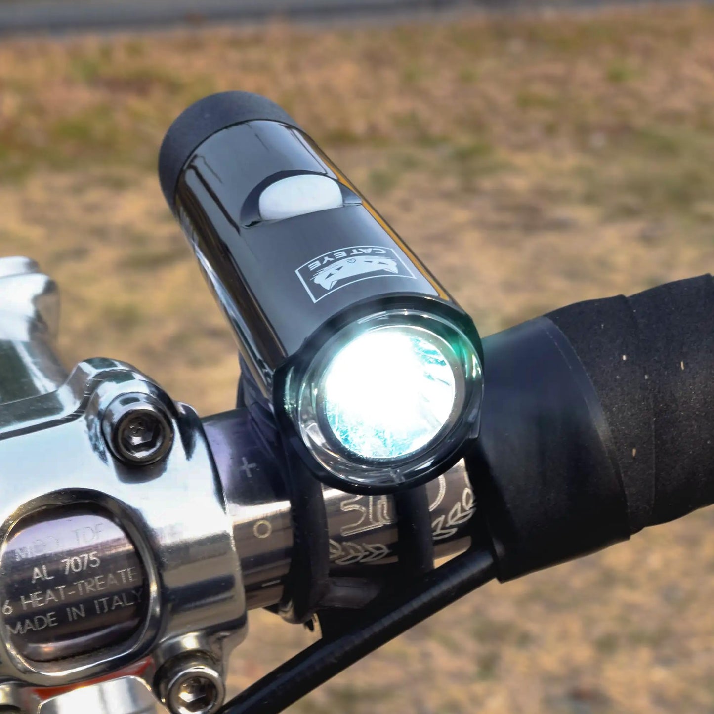 Cateye Volt 100XC / ORB Battery Bike Light Set, Black