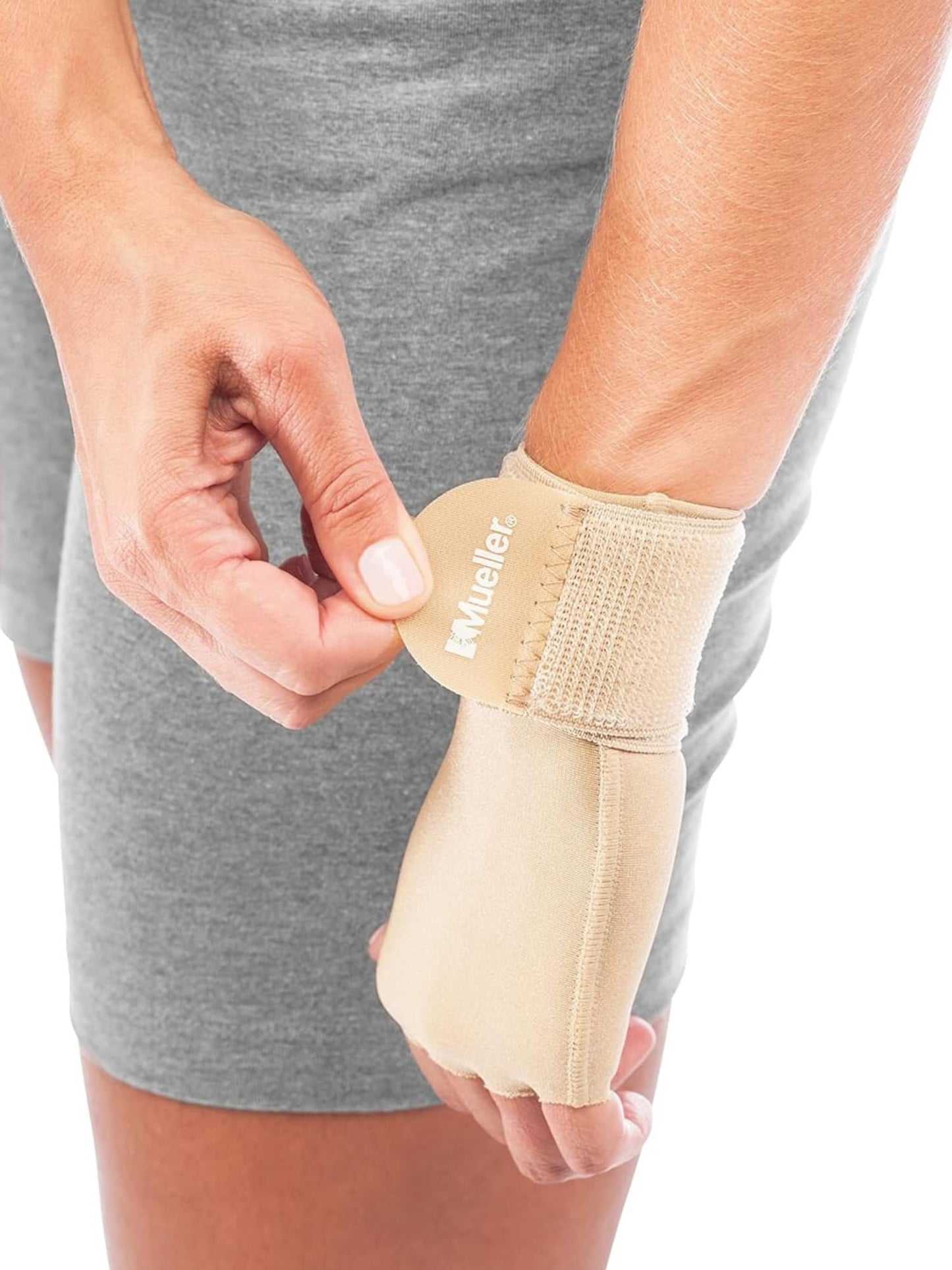 MUELLER Sports Medicine Compression Glove for Men and Women, Hand & Wrist Pain Relief Support, Ideal for Carpal Tunnel, Arthritis, Fits Right or Left, Beige, Small/Medium