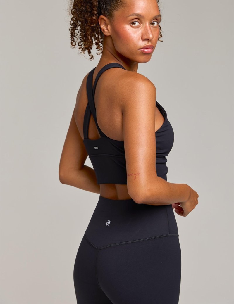 Awwena Women's Serene Scrunch Longline Sports Bra V Neck Padded Yoga Tank Wide Straps Cross Back Crop Tops Black Medium