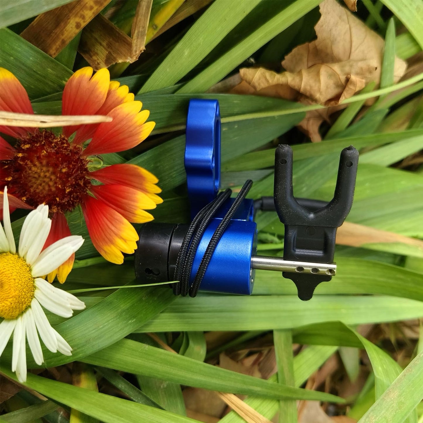 Lamehfyo Archery Arrow Rest for Compound Bow Drop Away Arrow Rest Aluminum Alloy Compound Bow Arrow Rest Right Hand (Blue)