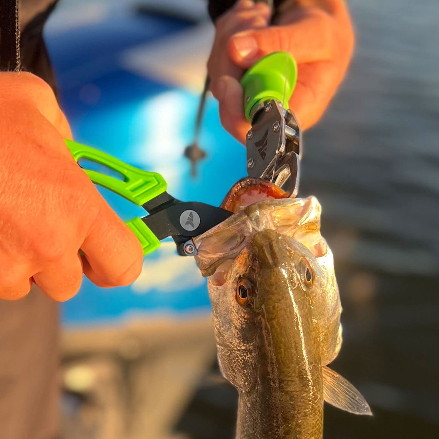 KastKing Fishing Pliers with Fish Lip Gripper, 6" Fishing Split Ring Nose Pliers, 9" Fishing Lip Gripper, Green