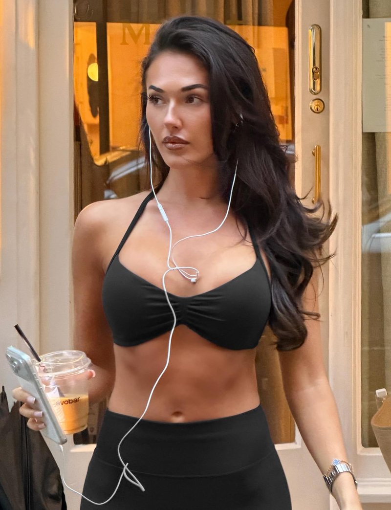 VOYJOY Impact Strappy Sports Bra Adjustable Padded Workout Gym Yoga Bra Crop Top for Women Black