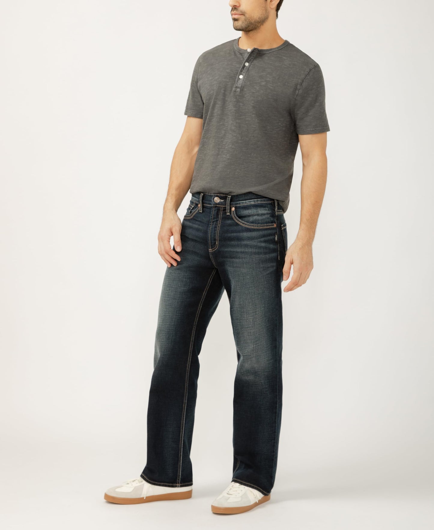 Silver Jeans Co. Men's Gordie Relaxed Fit Straight Leg Luxe Heritage Jeans, Bull, 44W x 34L