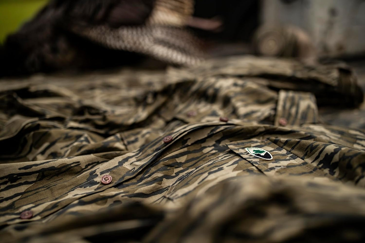 Mossy Oak Men's Long Sleeve Camo Hunting Shirt - Breathable Cotton Fabric | Perfect for Outdoor Adventures