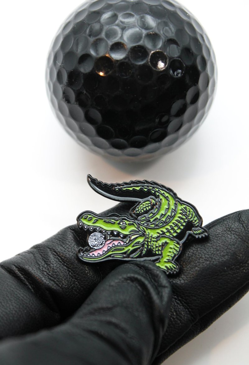 MULLIGAN HOOLIGAN Alligator Golf Ball Marker + Magnetic Hat Clip, Funny and Unique Golf Gift, Premium Quality, The Perfect for Your Favorite Golfer, Golf Accessories for Any Occasions