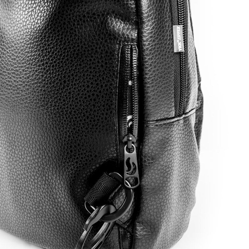 Skunk Uno Cross Body Backpack (Black Leather)